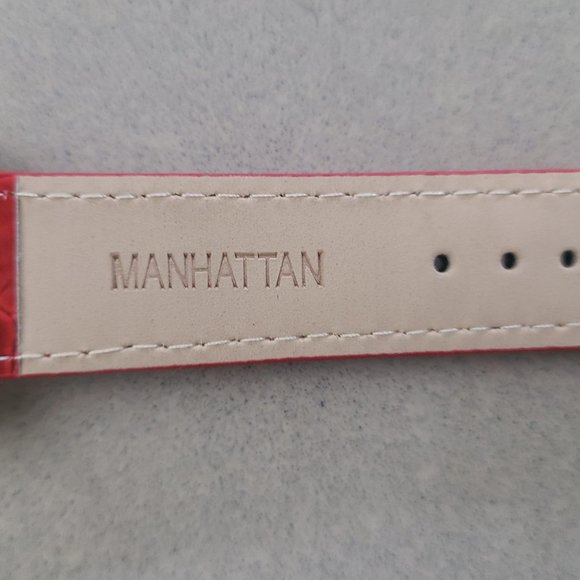 NWT Red Manhattan Watch - Picture 10 of 11